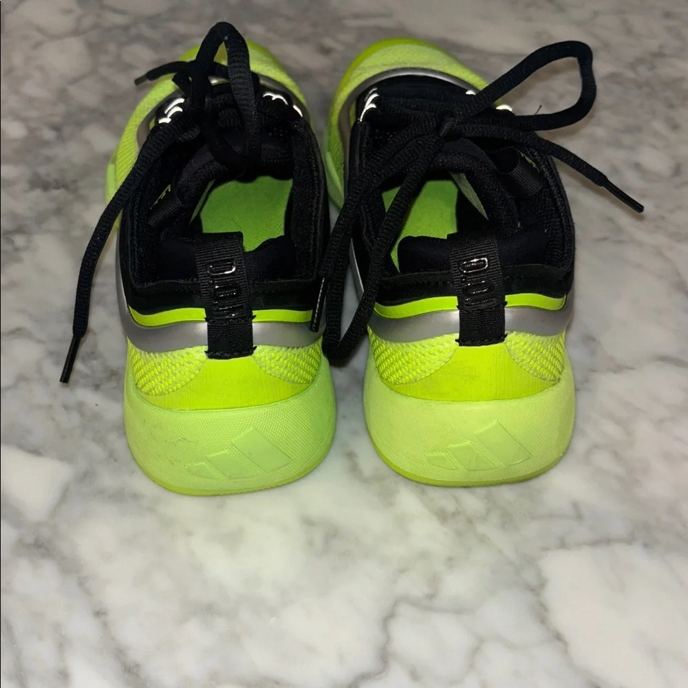 adidas stylish sneakers
